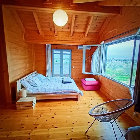 Holiday home With Pool Minutes From